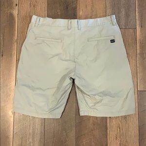 Men’s Patagonia organic cotton kakis short